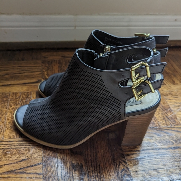 Steve Madden black bootie heels, size 37 - Picture 1 of 4